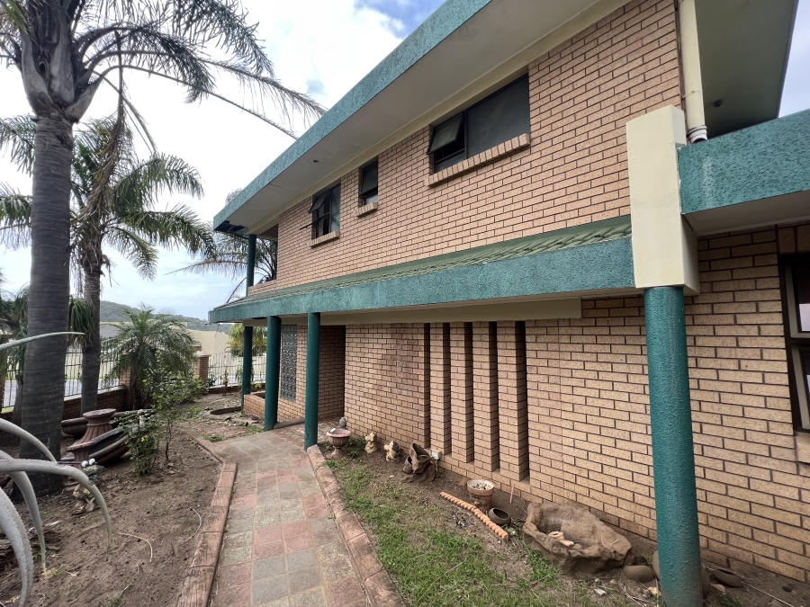 4 Bedroom Property for Sale in Blue Bend Eastern Cape